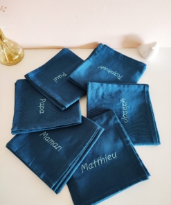 Alternative view of Serviette de table brodée