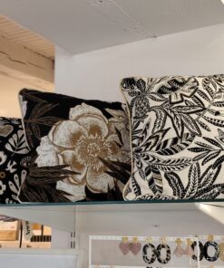 lot de coussins Mage noir passepoil doré Maison de Camaret